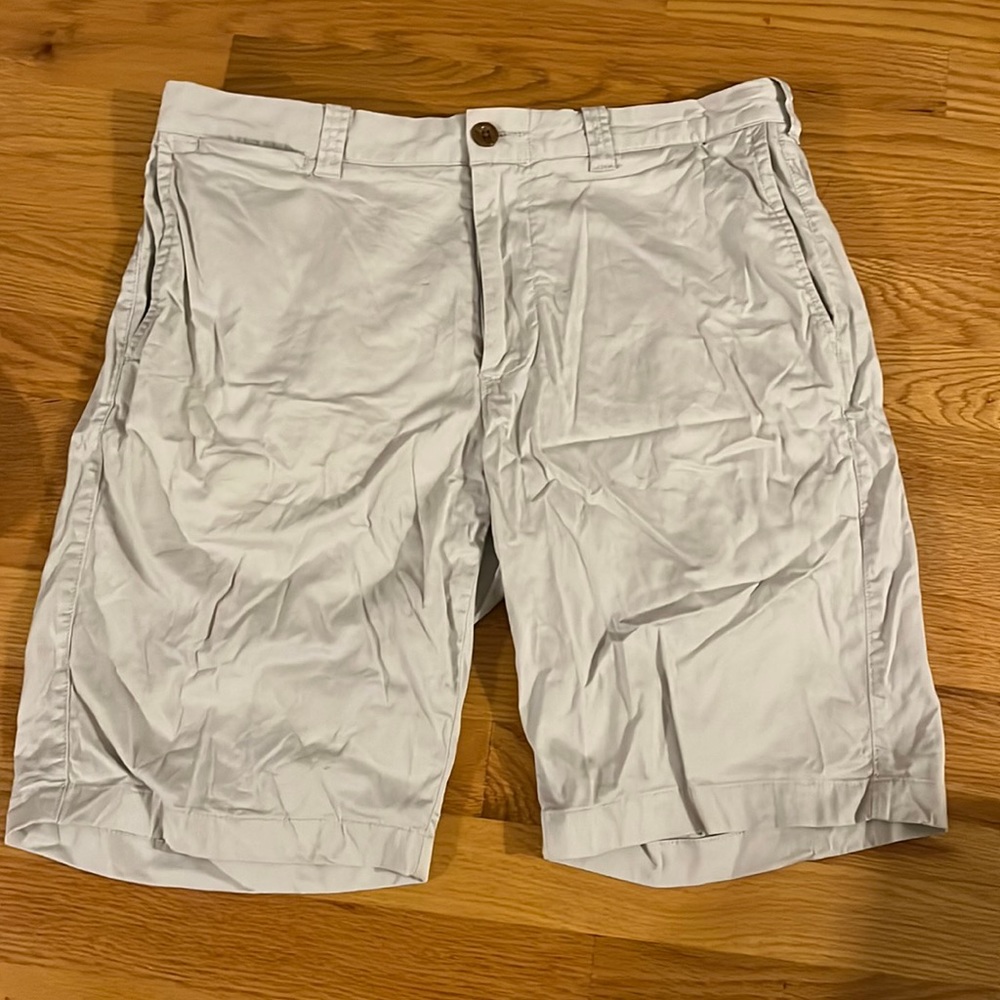 J. Crew, mens 33 waist 10.5 inseam
